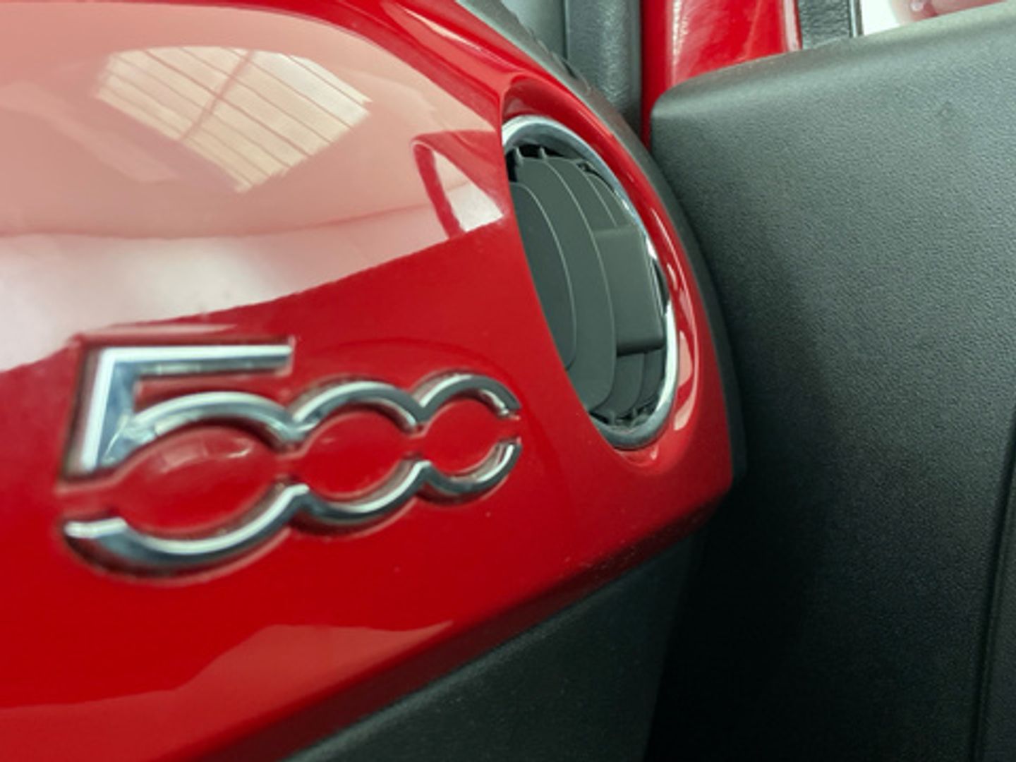 Fiat 500 1.0 Hybrid Dolcevita 51 kW (70 CV)