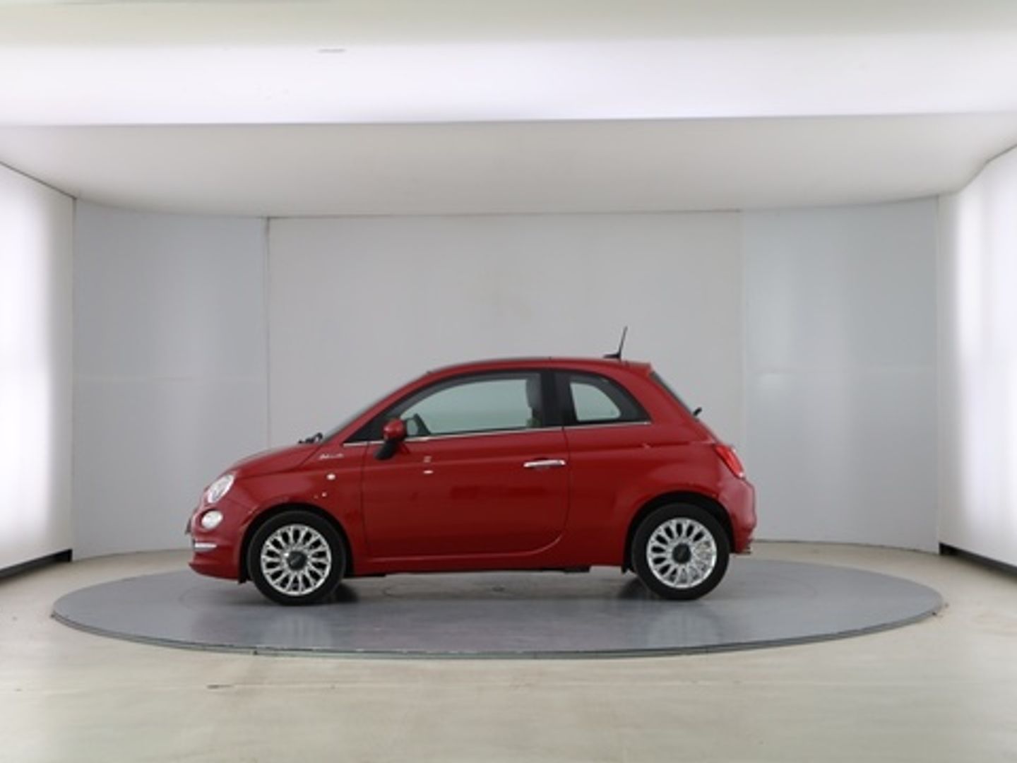 Fiat 500 1.0 Hybrid Dolcevita 51 kW (70 CV)