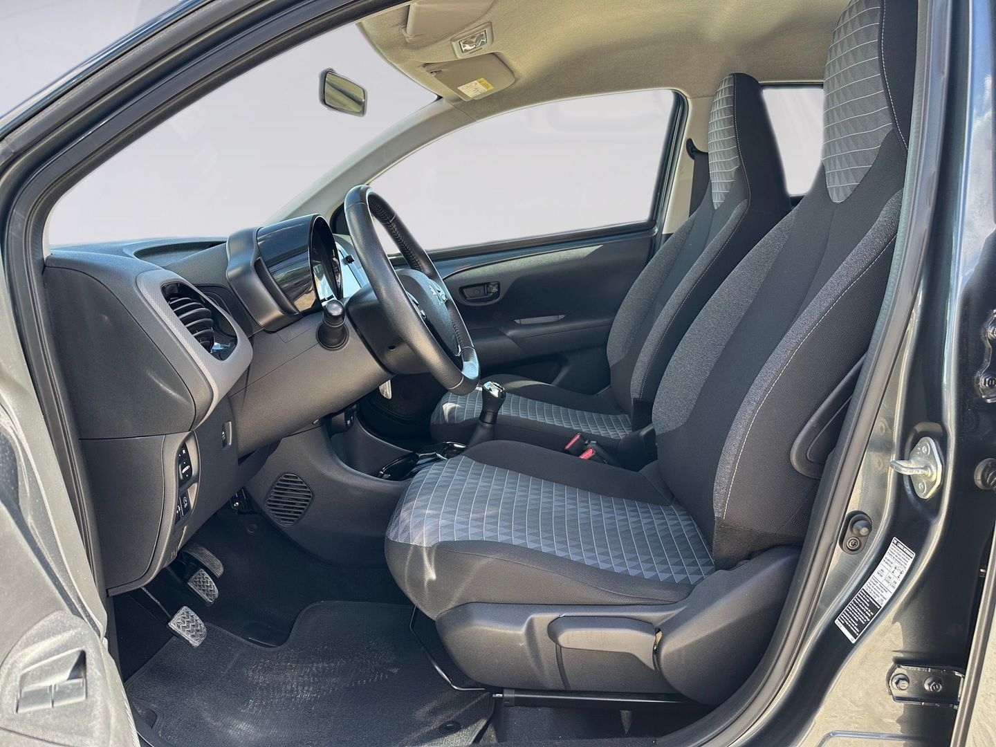 Peugeot 108 1.0 VTi Active 53 kW (72 CV)