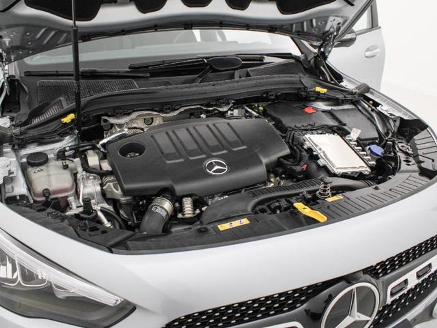 Mercedes-Benz GLA 200 D 110 kW (150 CV) Gris Plata SUV
