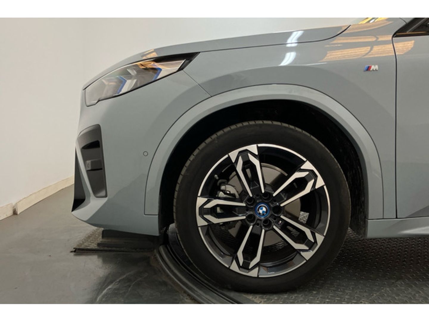 BMW iX2 xDrive30 230 kW (313 CV)