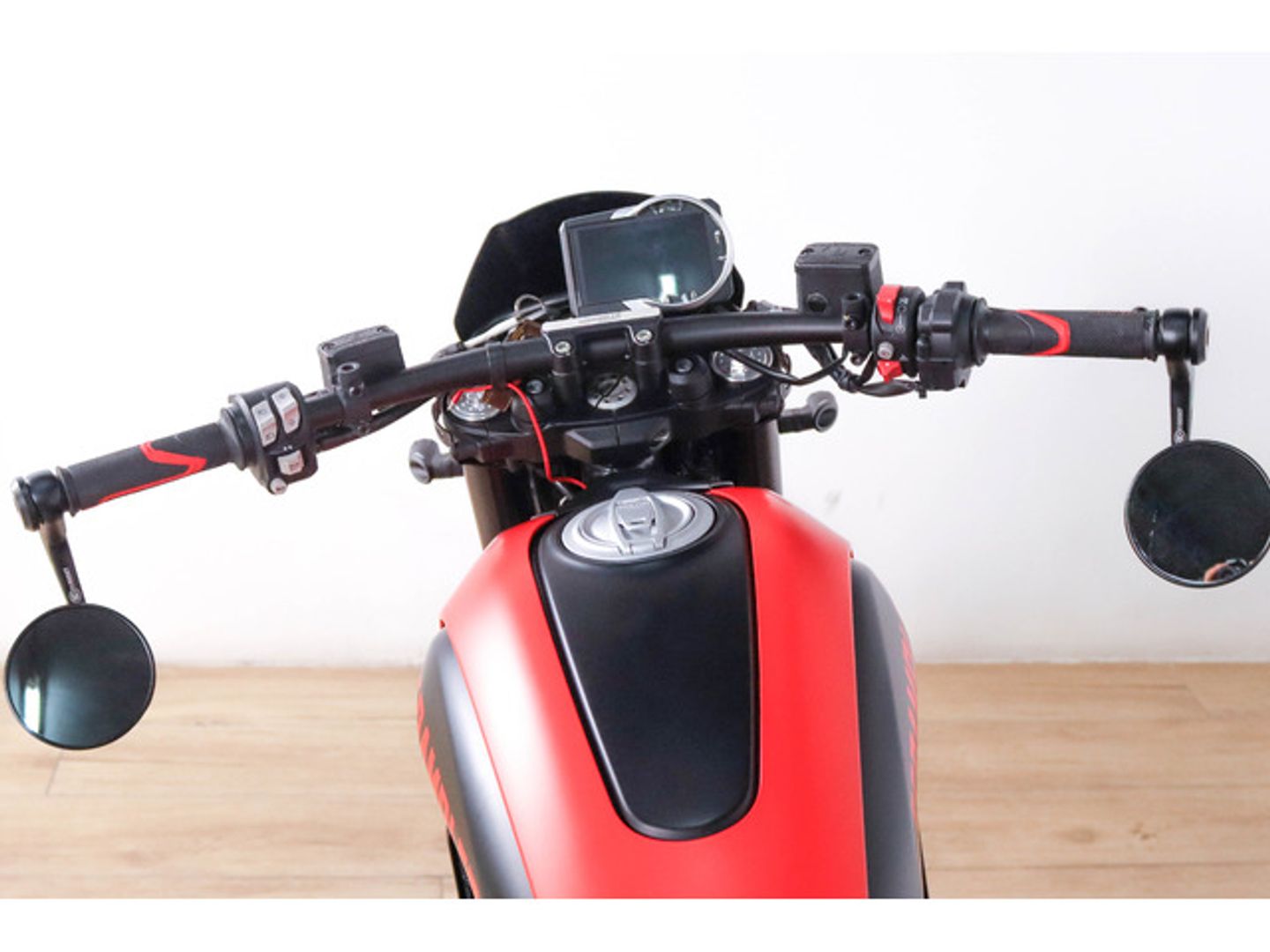 Ducati Scrambler Full Throttle Rojo Motorcycle