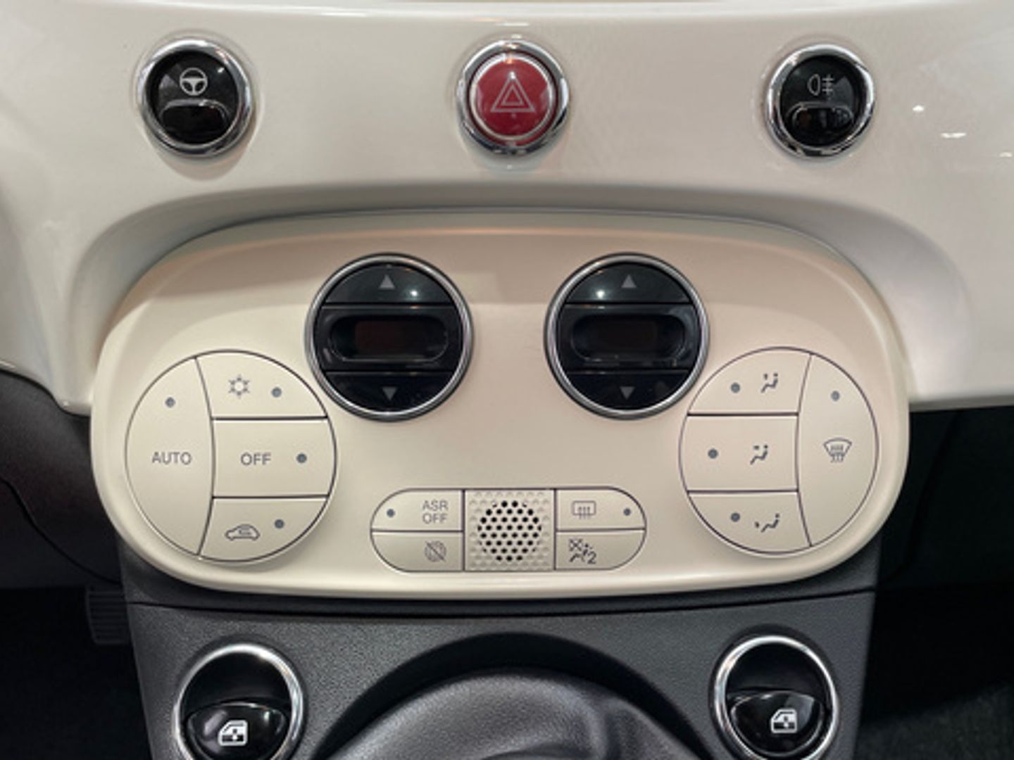 Fiat 500 1.0 Hybrid Dolcevita 51 kW (70 CV)