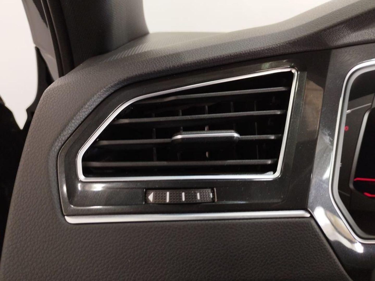 Volkswagen Tiguan R-Line 2.0 TDI 110 kW (150 CV) DSG