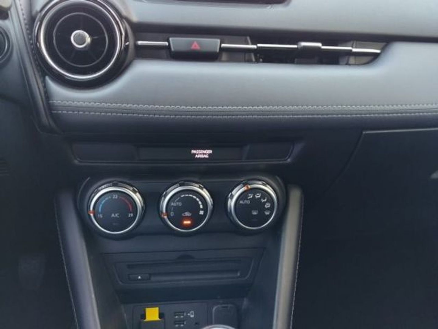 Mazda CX-3 2.0 G Zenith 2WD 89 kW (121 CV)