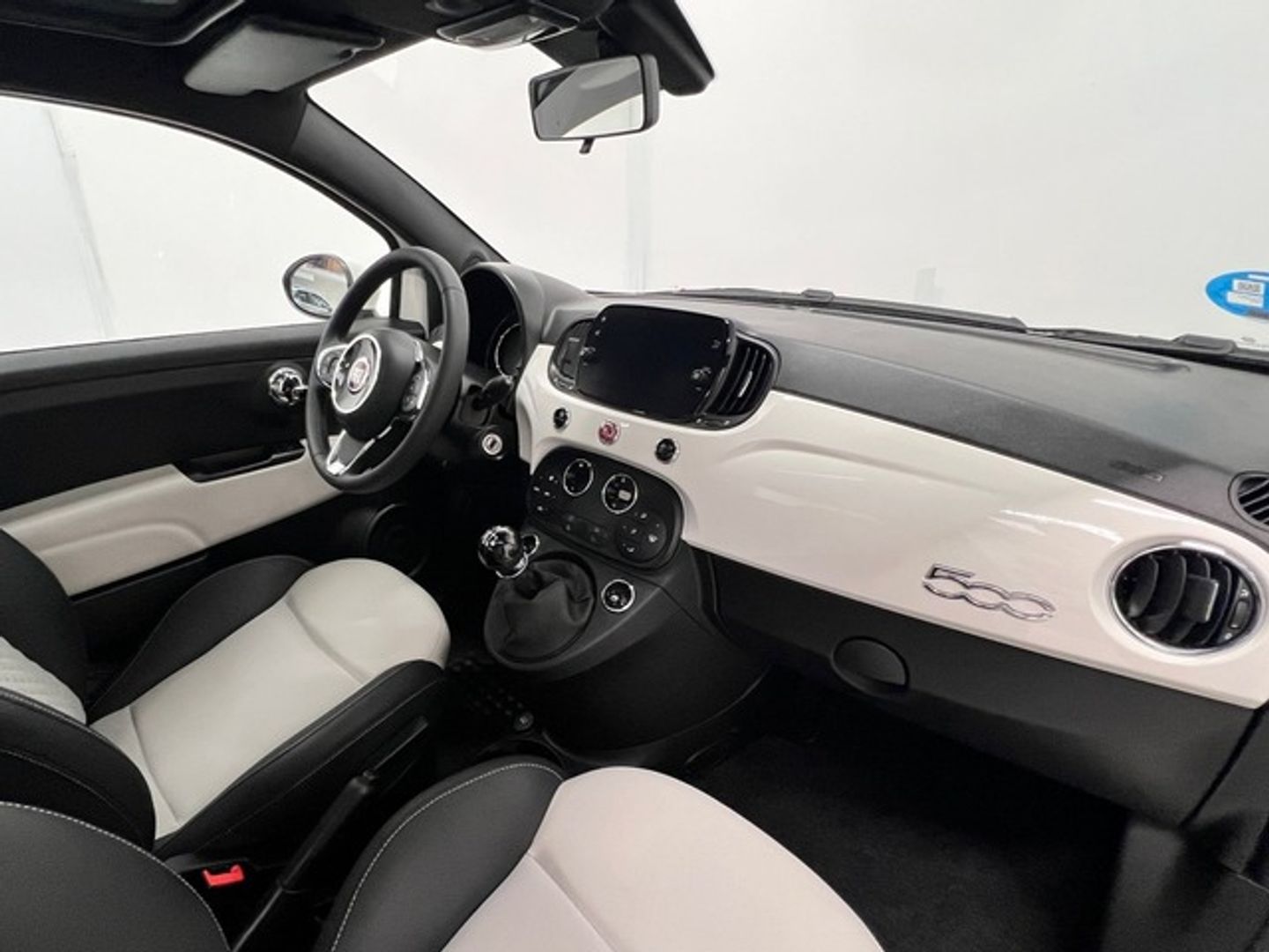 Fiat 500 1.0 Hybrid Dolcevita 51 kW (70 CV)