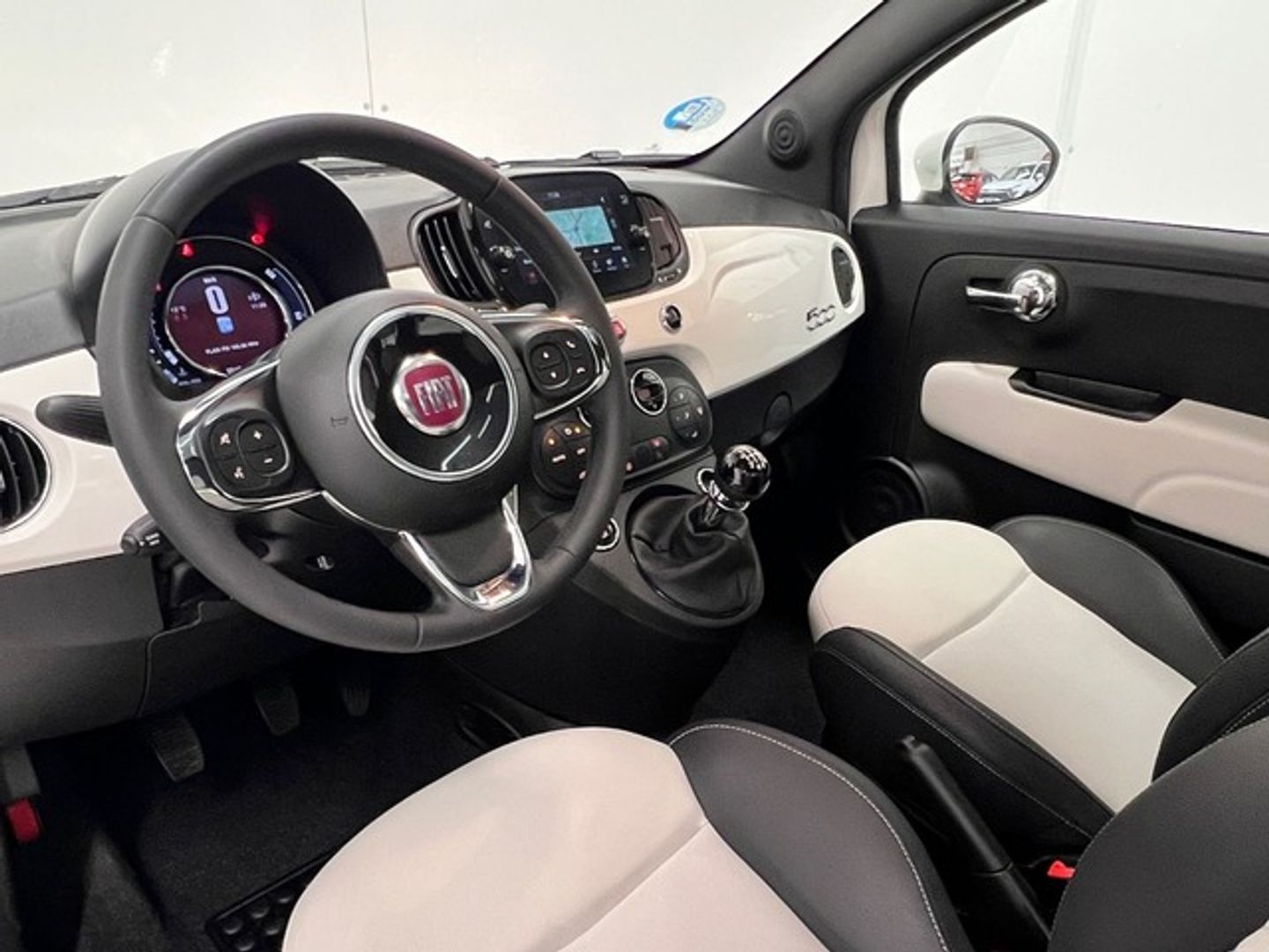 Fiat 500 1.0 Hybrid Dolcevita 51 kW (70 CV)