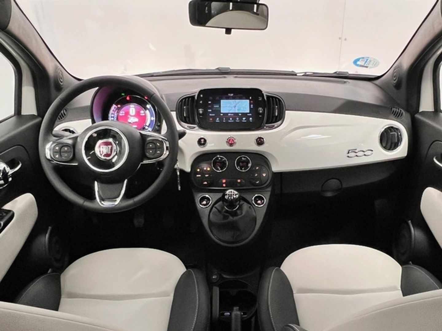 Fiat 500 1.0 Hybrid Dolcevita 51 kW (70 CV)