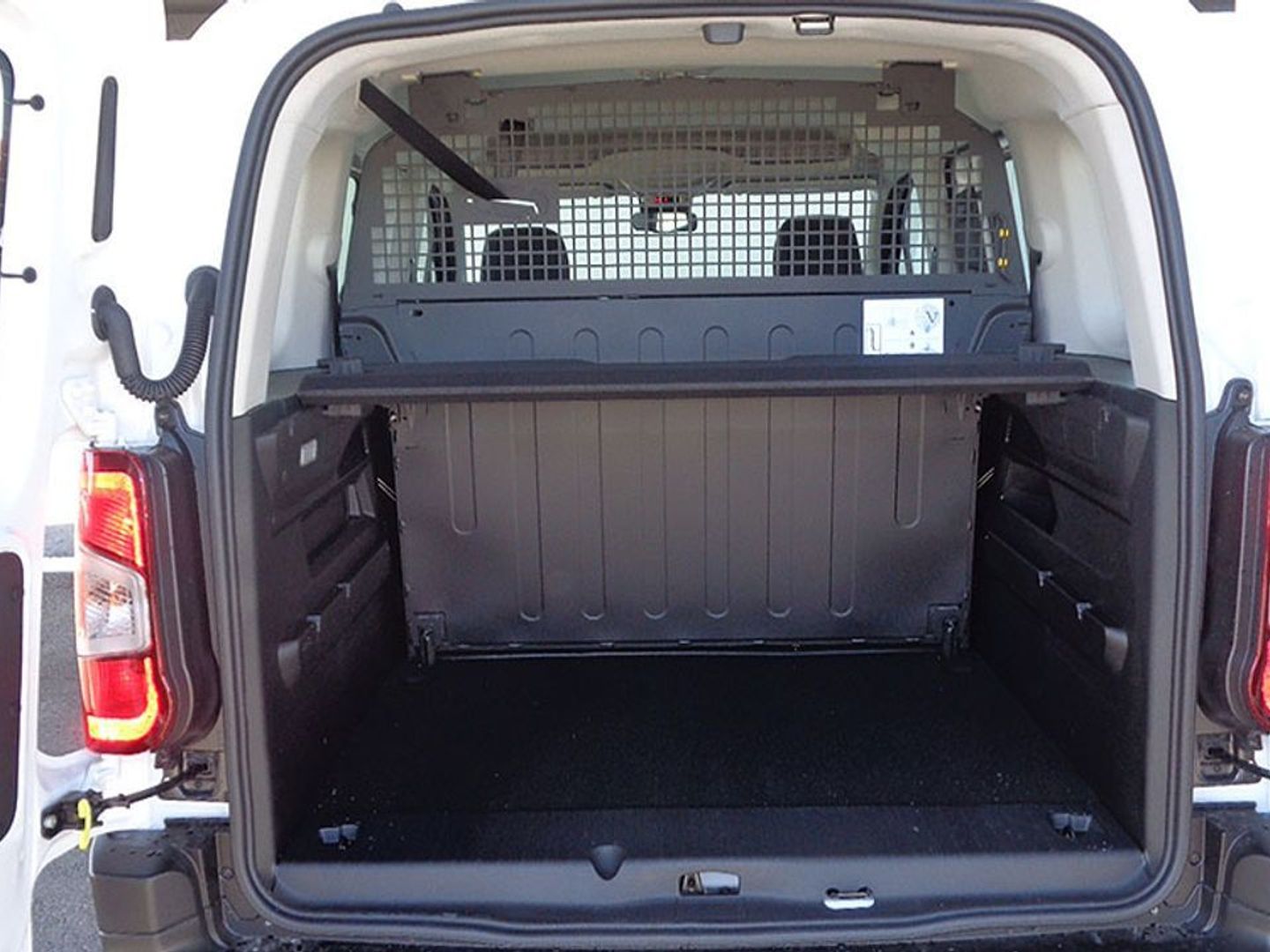 Peugeot Rifter Active Business Standard BlueHDi 73 kW (100 CV)