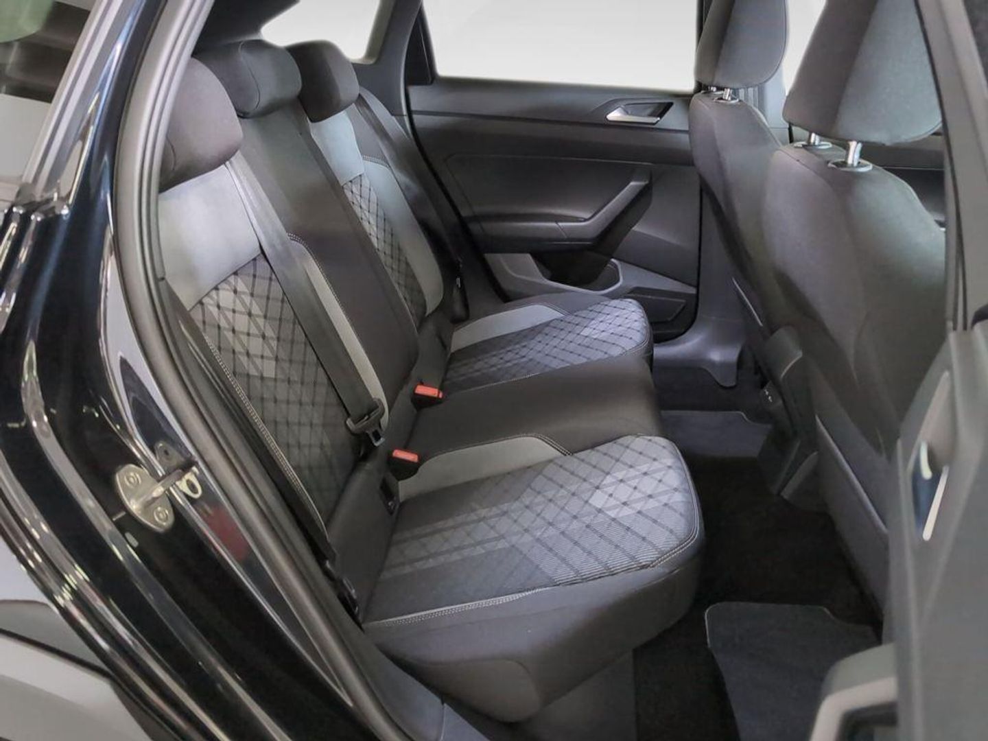 Volkswagen Taigo R-Line 1.0 TSI 85 kW (115 CV) DSG