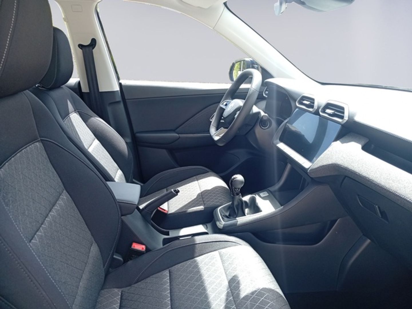 MG ZS 1.5 Standard 85 kW (116 CV)