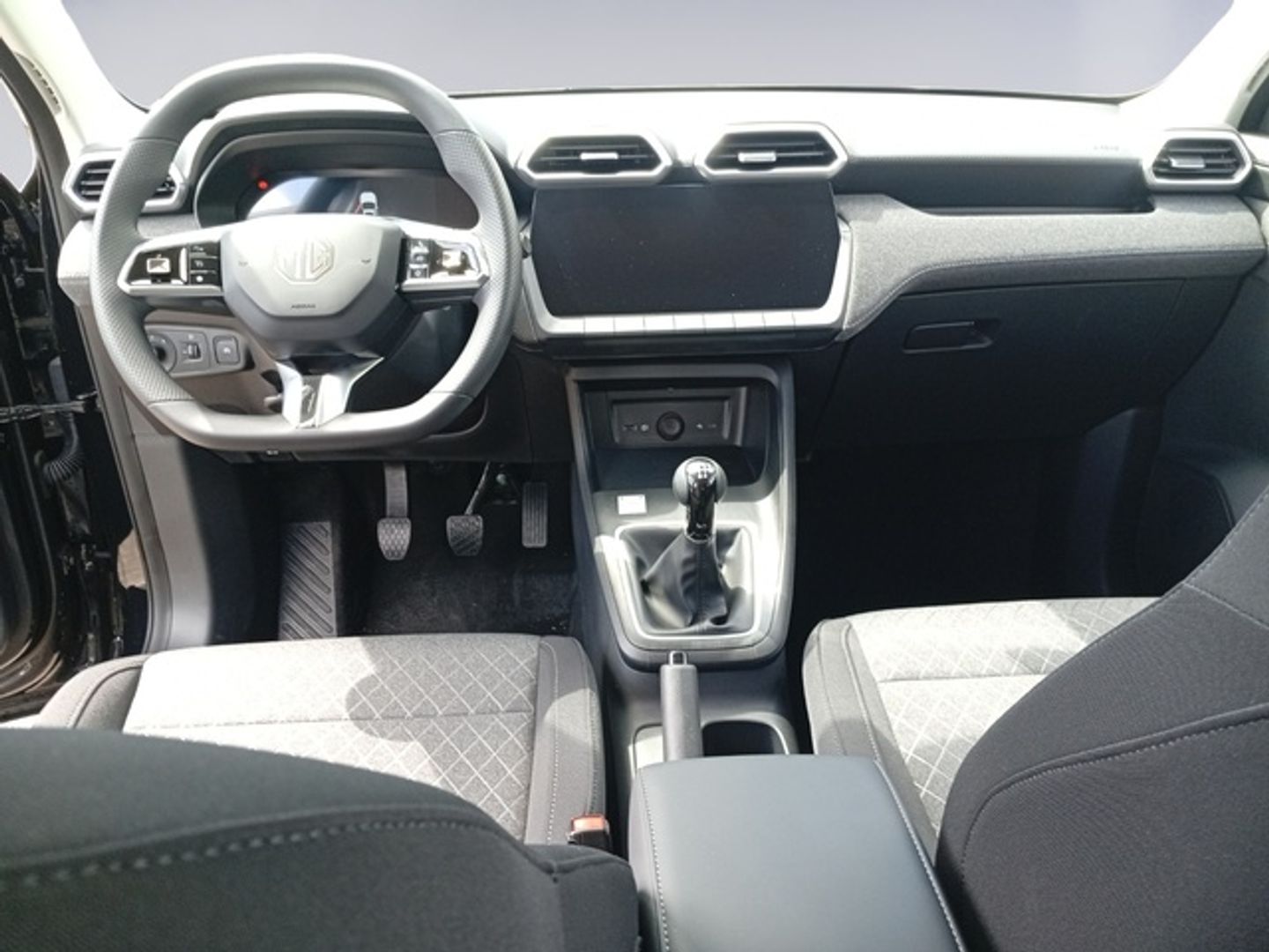 MG ZS 1.5 Standard 85 kW (116 CV)