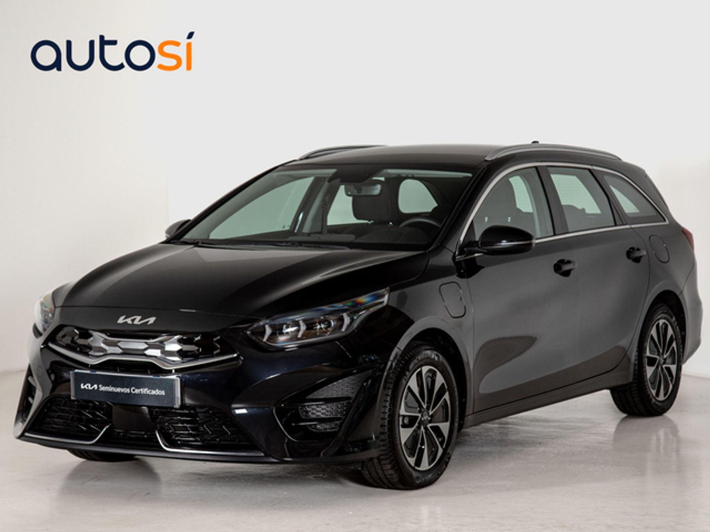 Kia Ceed Tourer 1.6 GDi PHEV eDrive 104 kW (141 CV) Negro Familiar