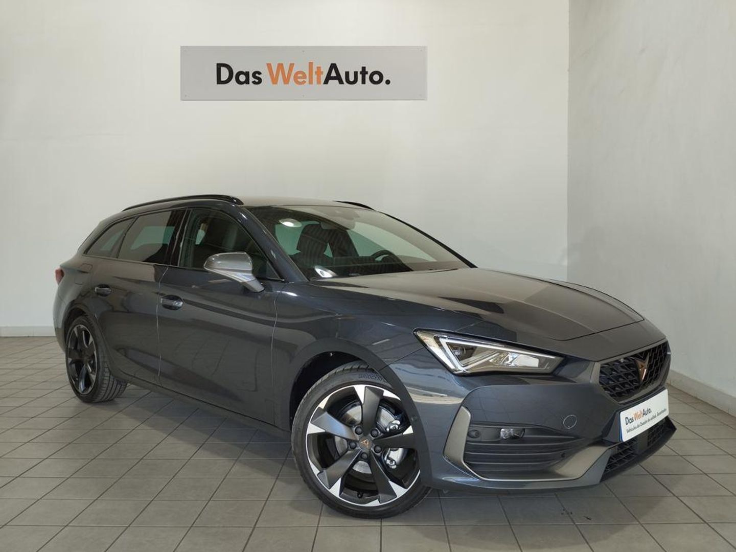 CUPRA Leon Sportstourer 1.5 eTSI DSG 110 kW (150 CV) Gris Familiar