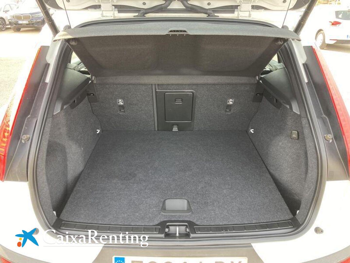 Volvo XC40 T3 Business Plus 120 kW (163 CV)