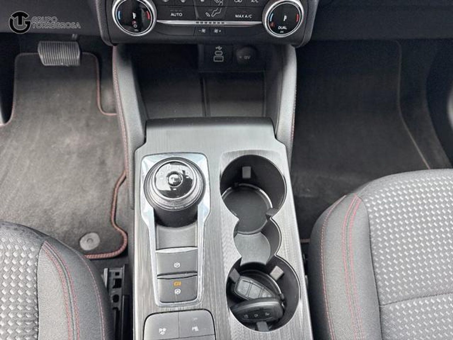 Ford Kuga 2.5 Duratec FHEV ST-Line Auto 140 kW (190 CV)