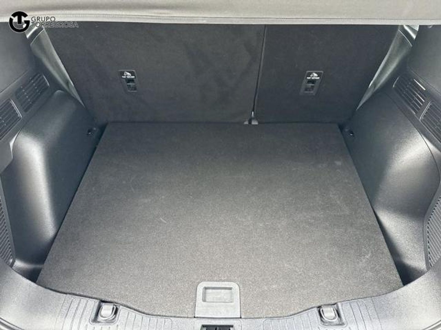 Ford Kuga 2.5 Duratec FHEV ST-Line Auto 140 kW (190 CV)