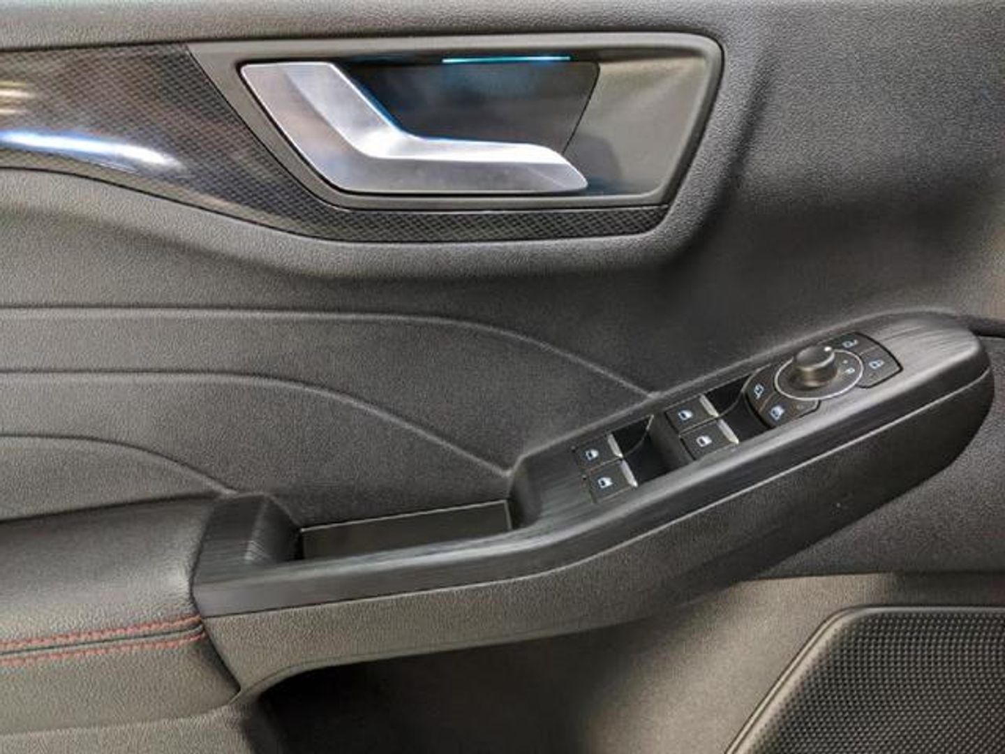 Ford Kuga 2.5 Duratec FHEV ST-Line X 4x2 Auto 140 kW (190 CV)