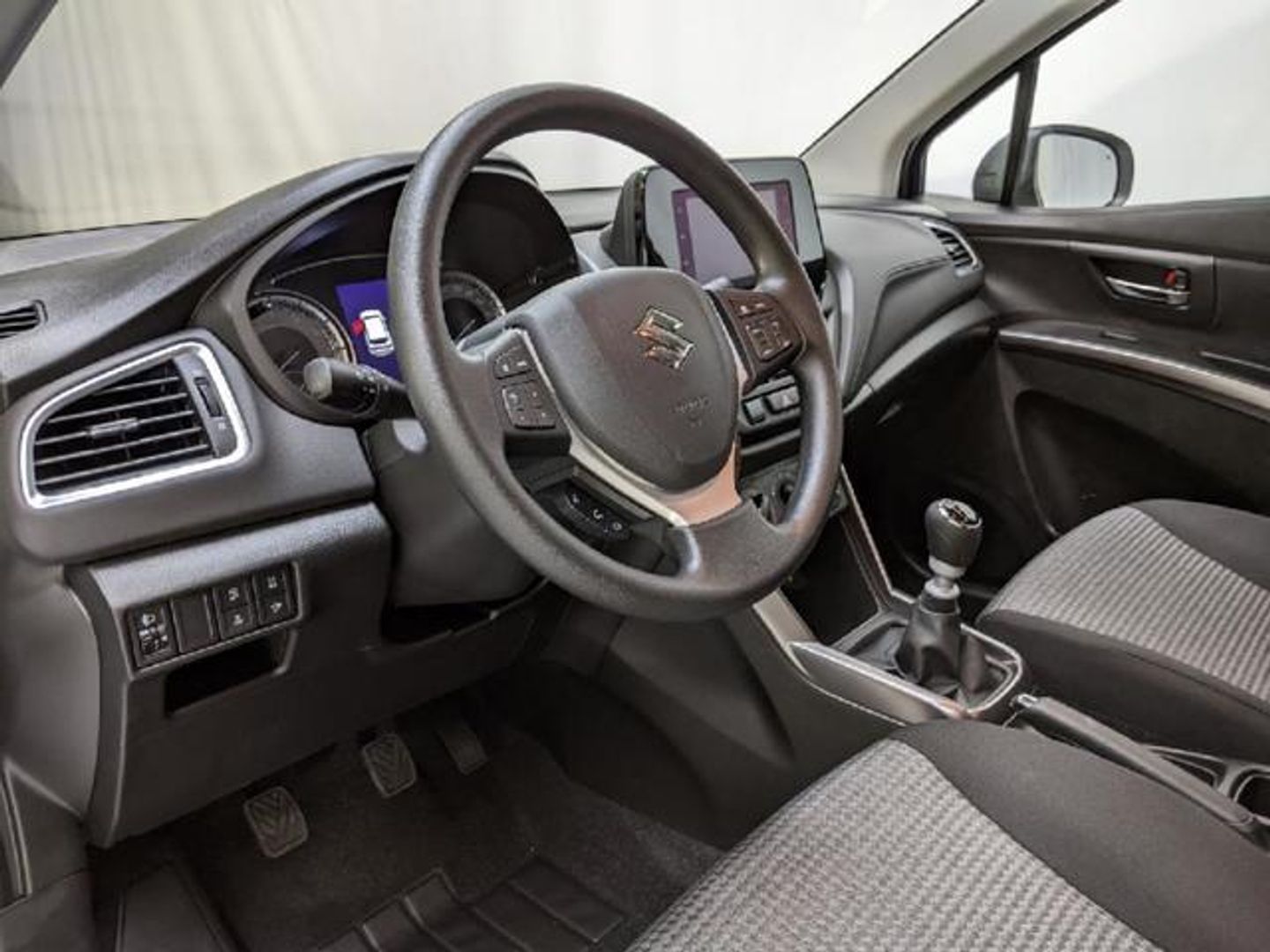 Suzuki S-Cross 1.4T Mild Hybrid S1 95 kW (129 CV)