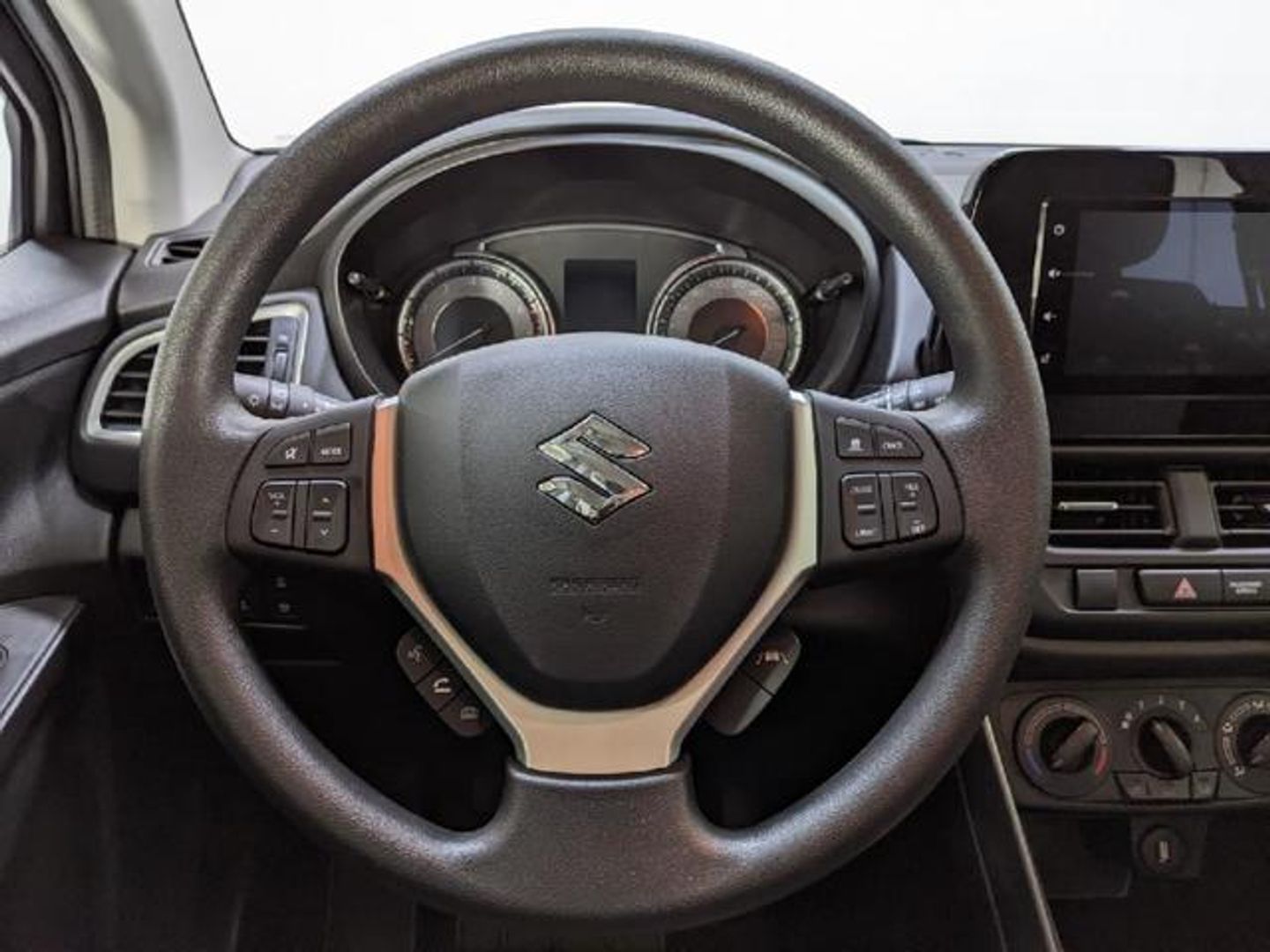 Suzuki S-Cross 1.4T Mild Hybrid S1 95 kW (129 CV)
