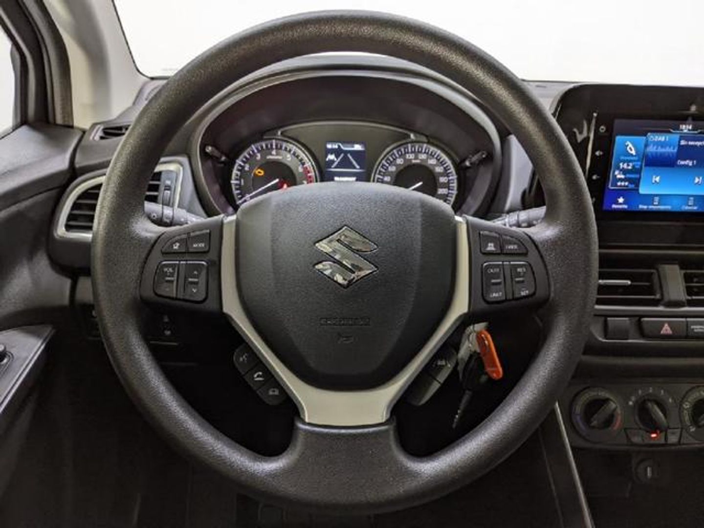 Suzuki S-Cross 1.4T Mild Hybrid S1 95 kW (129 CV)