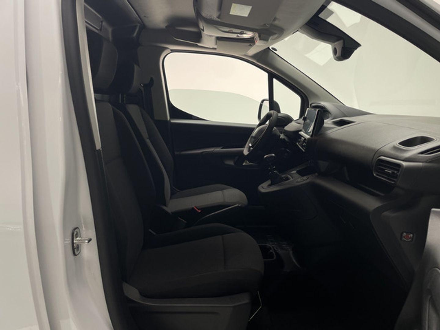 Peugeot Partner Furgon BlueHDi 100 Standard 600kg 75 kW (102 CV)