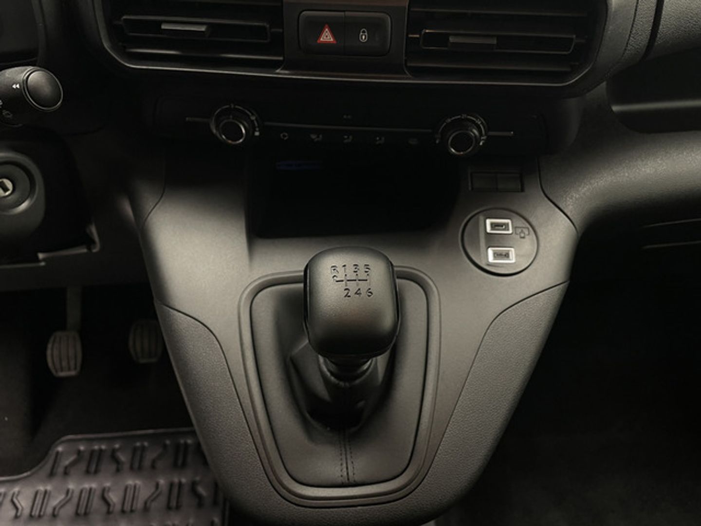 Opel Combo Cargo 1.5 Diesel L 650kg 75 kW (102 CV)
