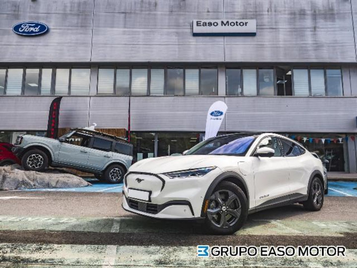Ford Mustang Mach-E Batería 98.8Kwh 216 kW (294 CV) Blanco SUV