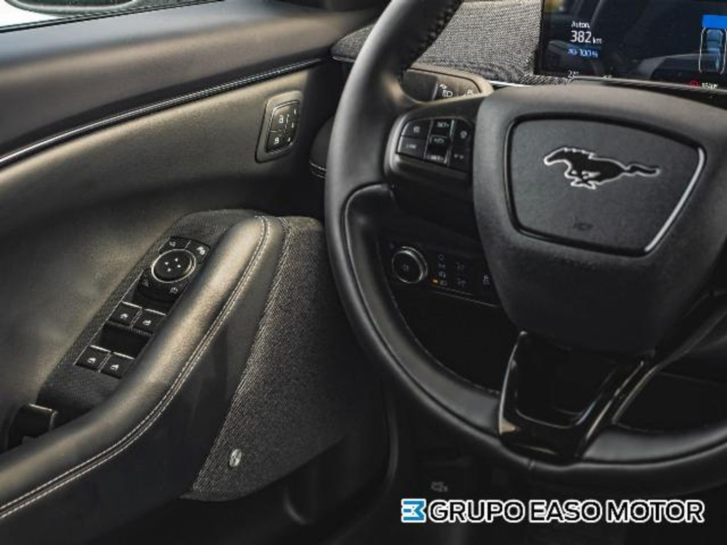 Ford Mustang Mach-E Batería 98.8Kwh 216 kW (294 CV)