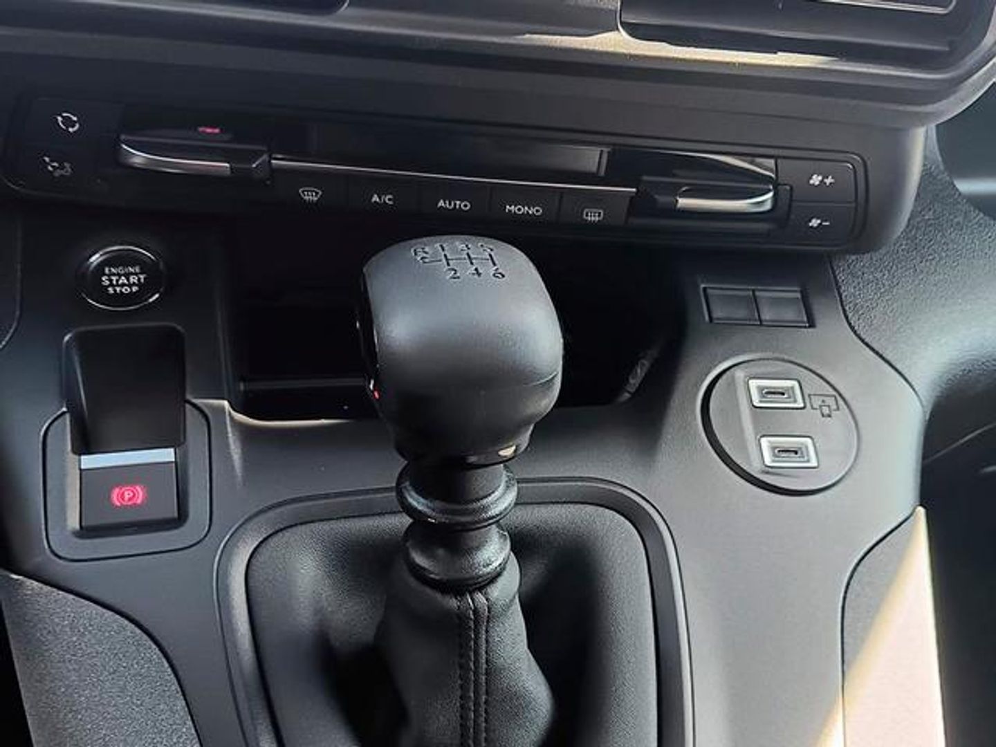 Peugeot Rifter BlueHDi 100 Allure 74 kW (100 CV)