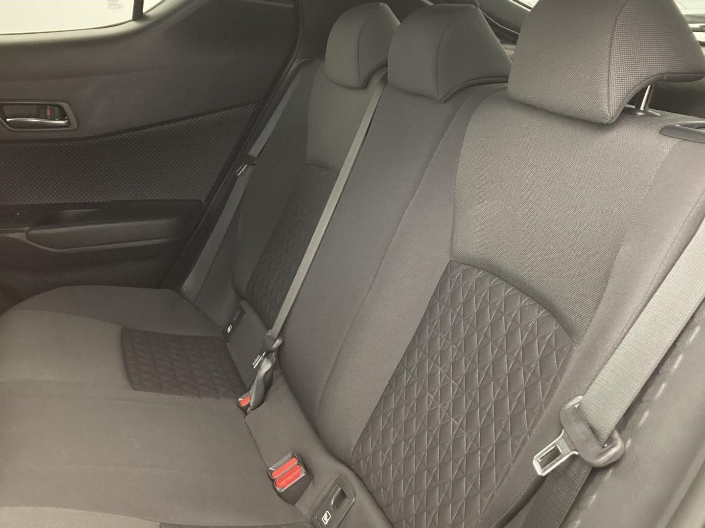 Toyota C-HR 1.8 125H Active 90 kW (122 CV)