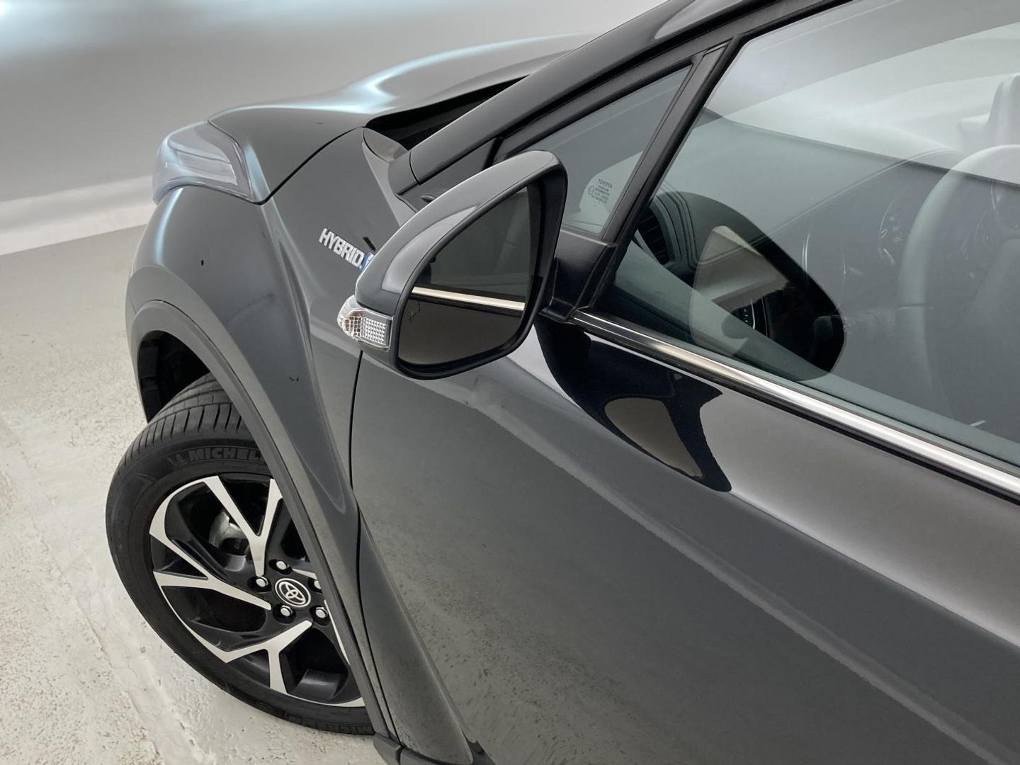 Toyota C-HR 1.8 125H Active 90 kW (122 CV)