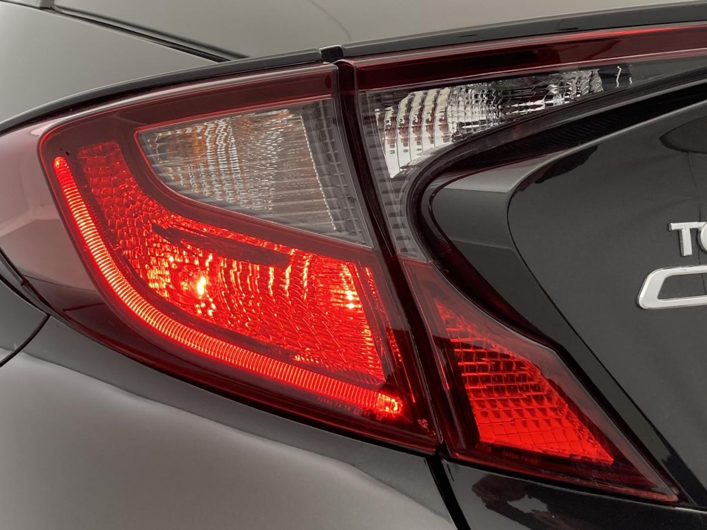 Toyota C-HR 1.8 125H Active 90 kW (122 CV)