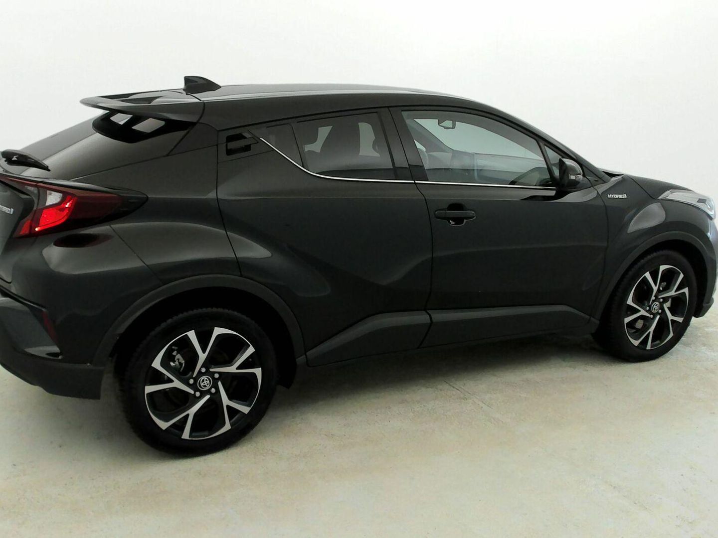 Toyota C-HR 1.8 125H Active 90 kW (122 CV)