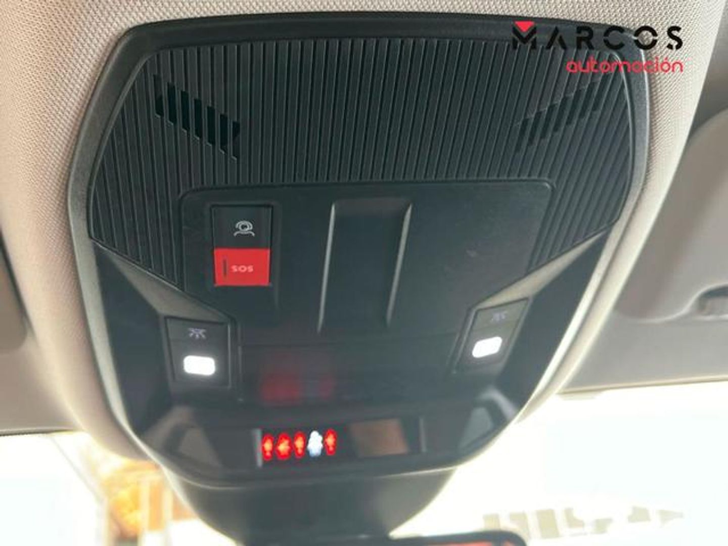 Peugeot 408 Puretech 130 Allure EAT8 96 kW (130 CV)
