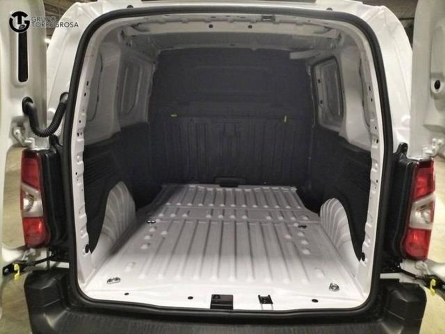 Opel Combo Cargo 1.5 Diesel L 1000kg 75 kW (102 CV)