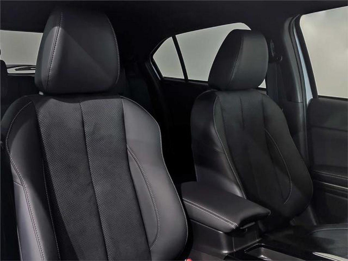 Mitsubishi Eclipse Cross 2.4 PHEV Kaiteki 4WD Auto 138 kW (188 CV)