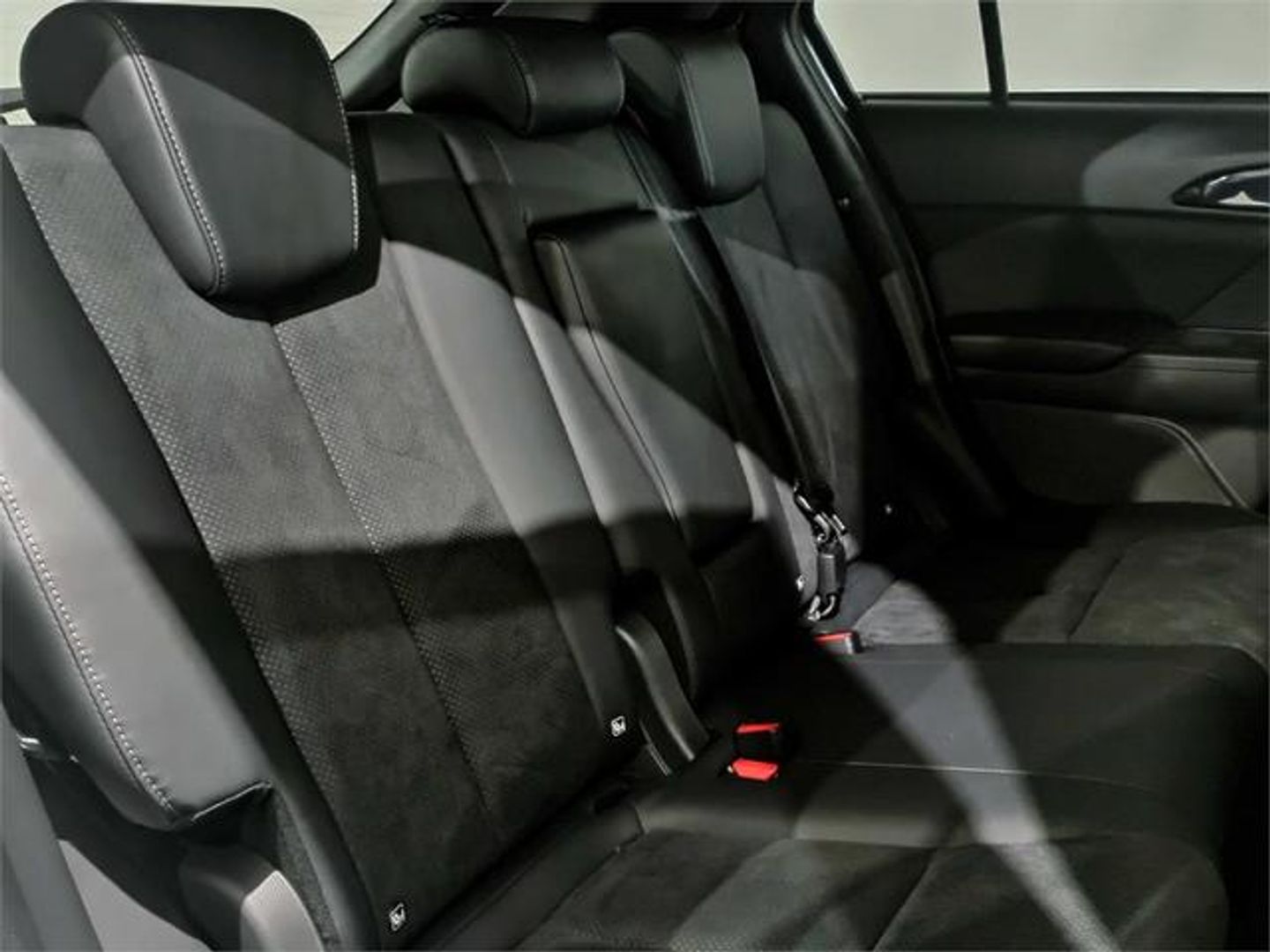 Mitsubishi Eclipse Cross 2.4 PHEV Kaiteki 4WD Auto 138 kW (188 CV)