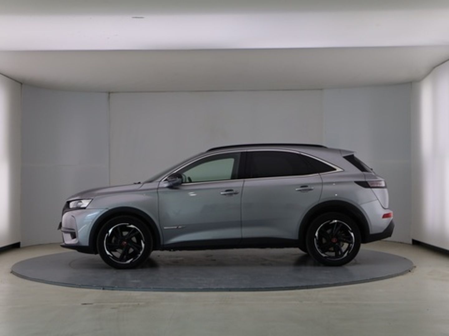 DS DS7 Crossback BlueHDi 130 DE Performance Line AT 96 kW (130 CV)