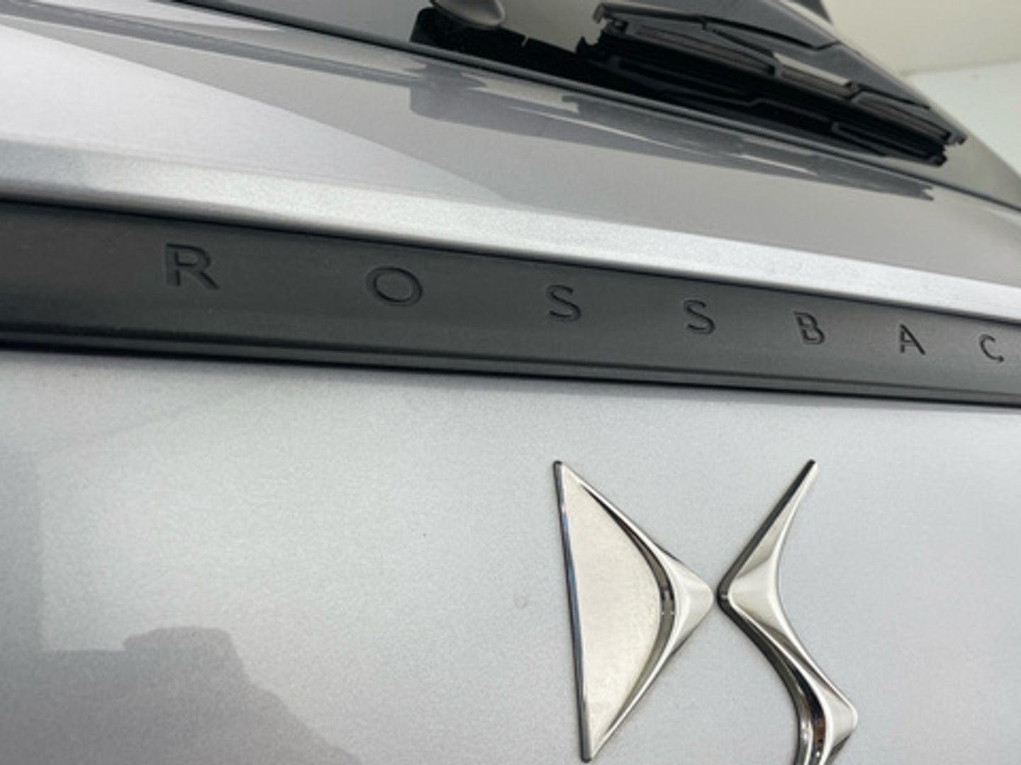 DS DS7 Crossback BlueHDi 130 DE Performance Line AT 96 kW (130 CV)