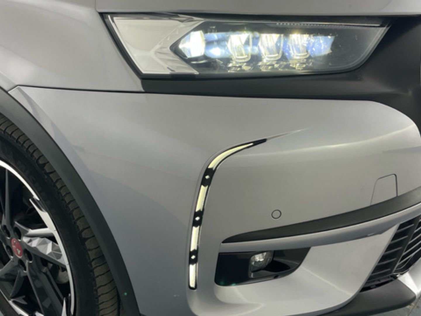 DS DS7 Crossback BlueHDi 130 DE Performance Line AT 96 kW (130 CV)