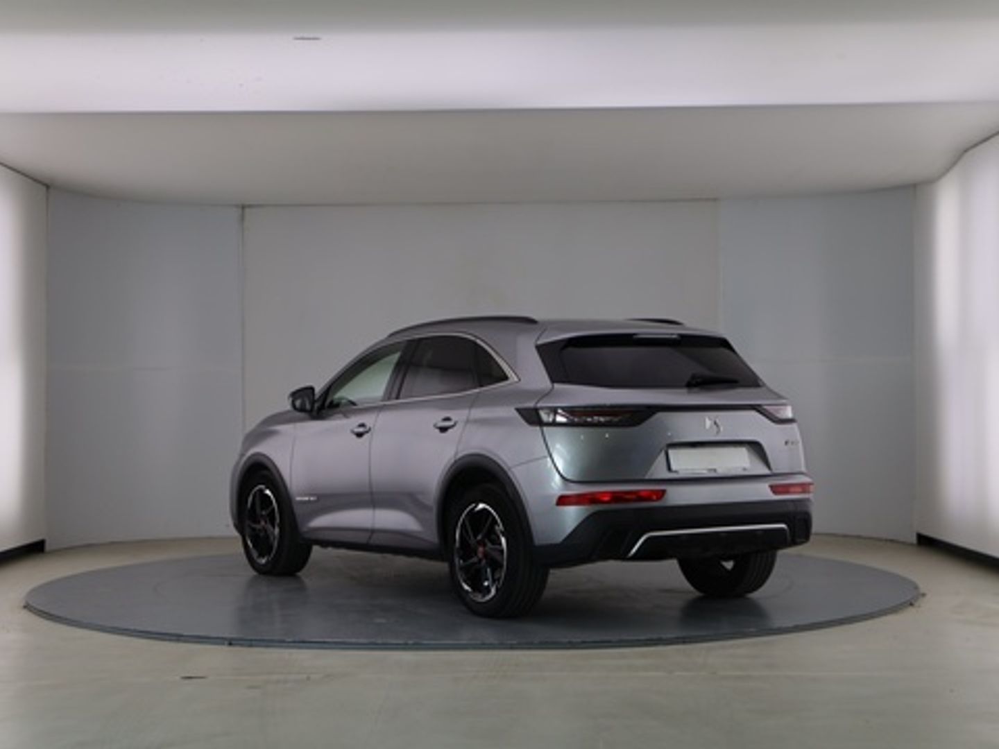 DS DS7 Crossback BlueHDi 130 DE Performance Line AT 96 kW (130 CV)
