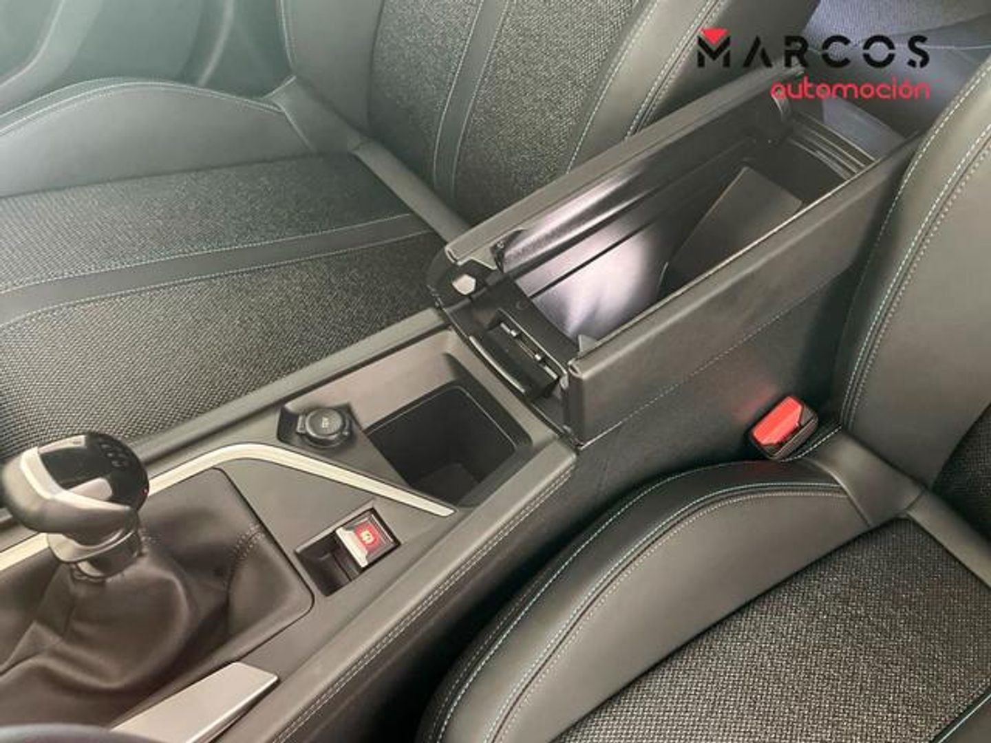 Peugeot 308 PureTech 130 S&S Allure 96 kW (130 CV)