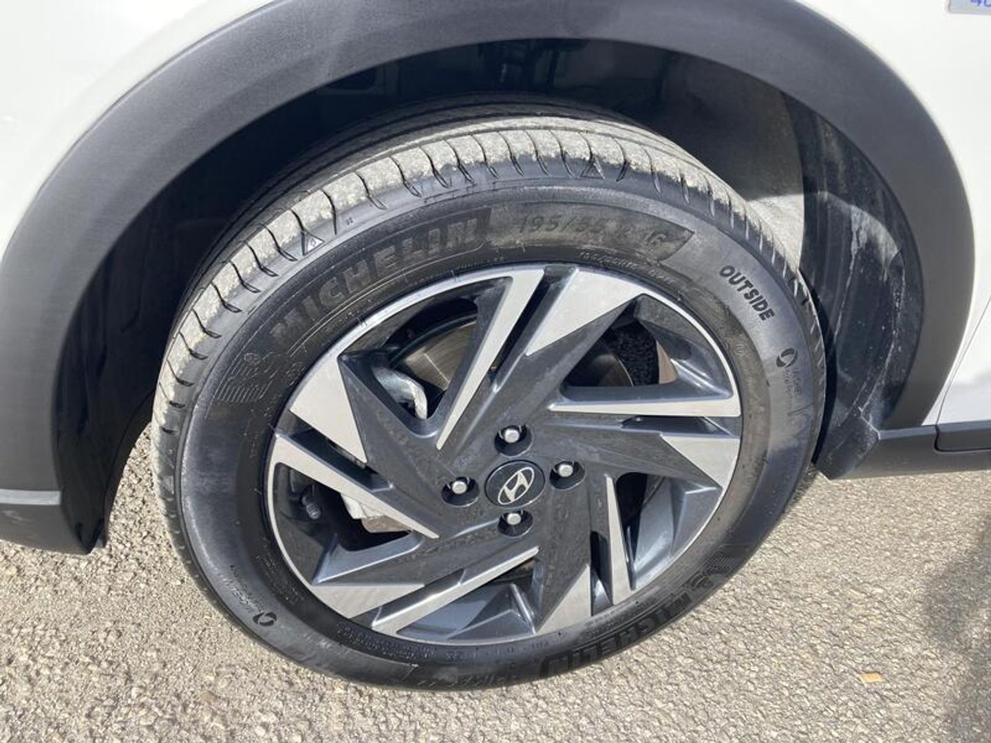 Hyundai Bayon 1.0 TGDI 48V Maxx 74 kW (100 CV)