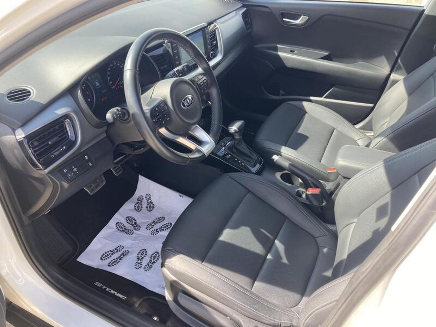 Kia Stonic 1.0 T-GDi Black Edition DCT 88 kW (120 CV)
