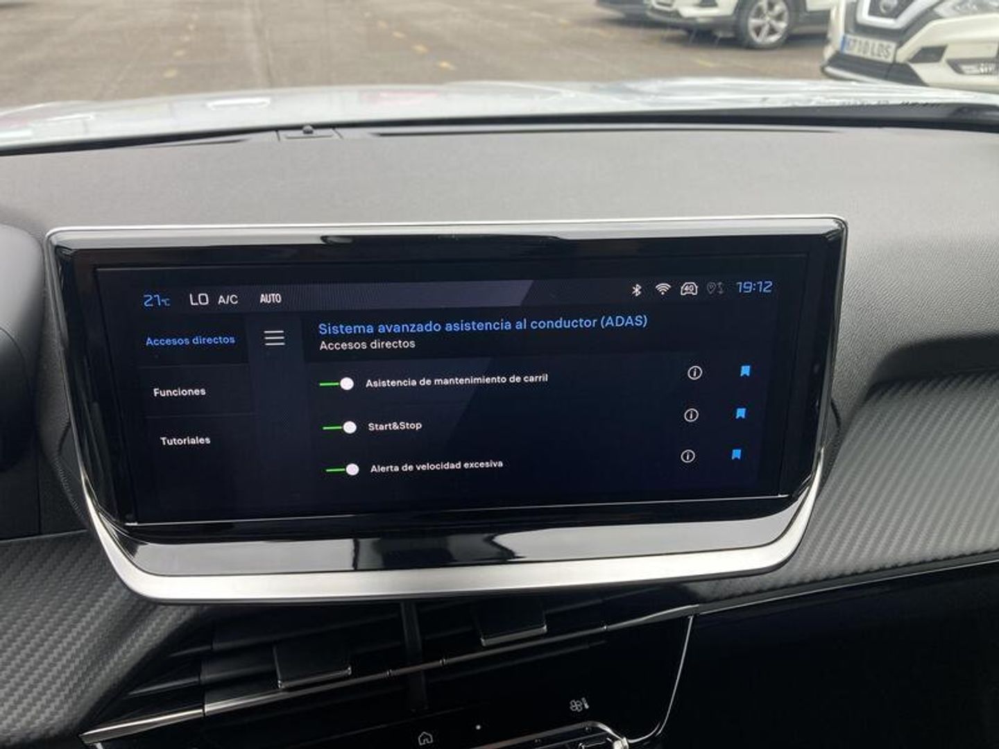 Peugeot 2008 PureTech 100 S&S Allure 75 kW (100 CV)