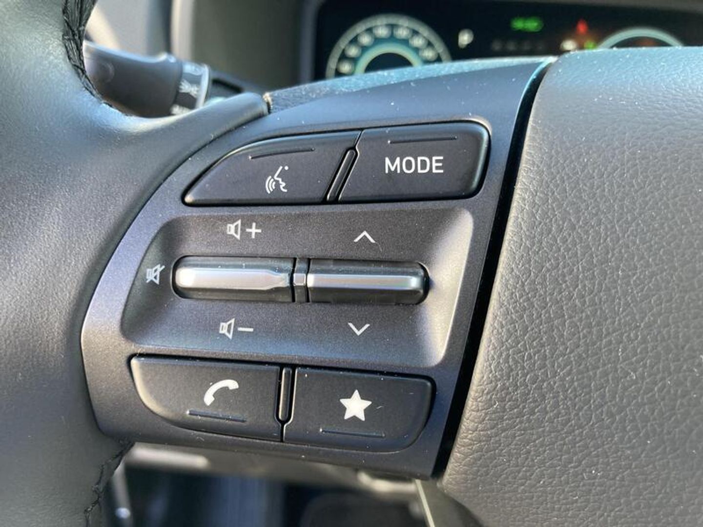 Hyundai Kona 1.6 GDI HEV Tecno 2C DCT 104 kW (141 CV)