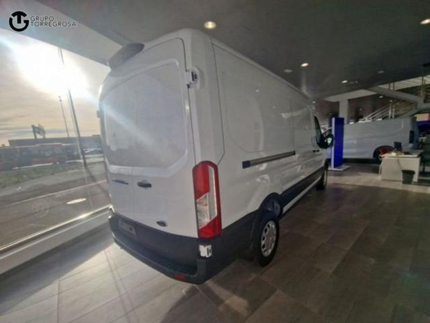 Ford Transit Furgon 350 L3 Trend RWD 135 kW (184 CV)