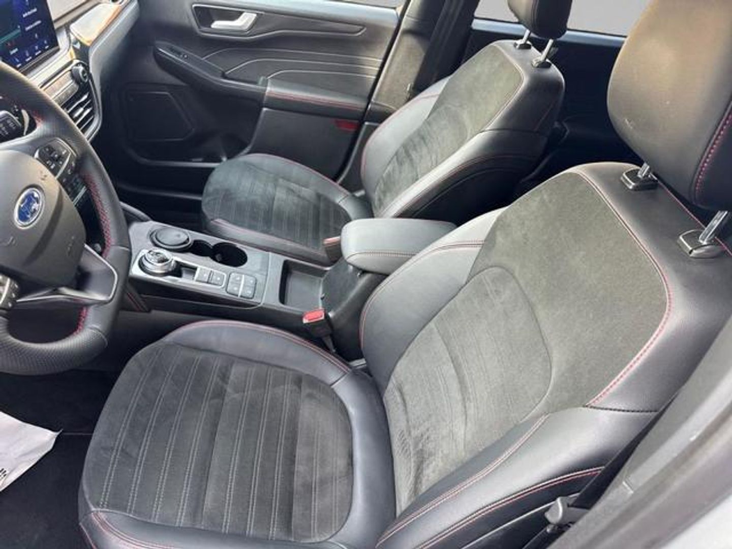Ford Kuga 2.5 Duratec FHEV ST-Line X 4x2 Auto 140 kW (190 CV)