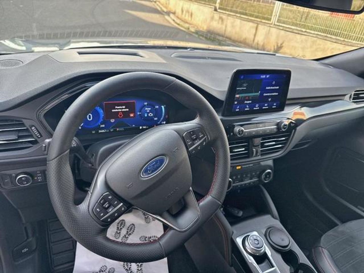 Ford Kuga 2.5 Duratec FHEV ST-Line X 4x2 Auto 140 kW (190 CV)